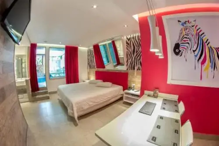 Opium Motel