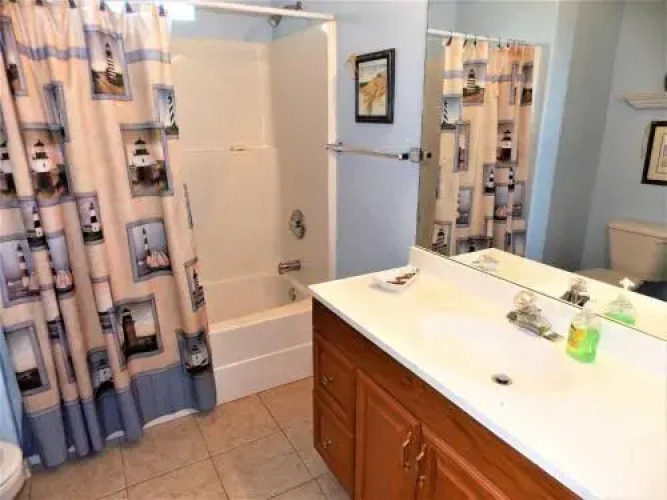 A Stone Throw - 3 Br Home