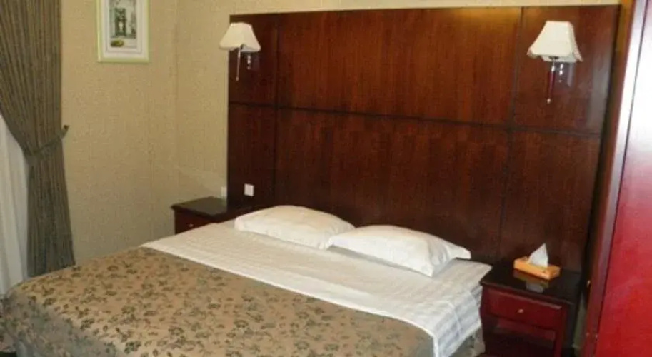 Al Hamra Palace-Al Steen Branch