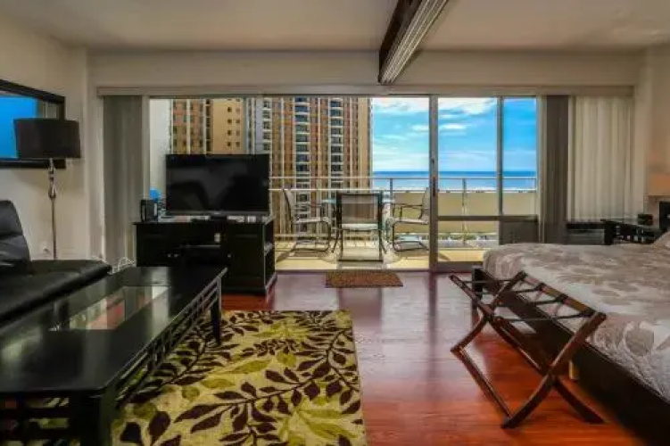 Ilikai 1118 - Studio Condo