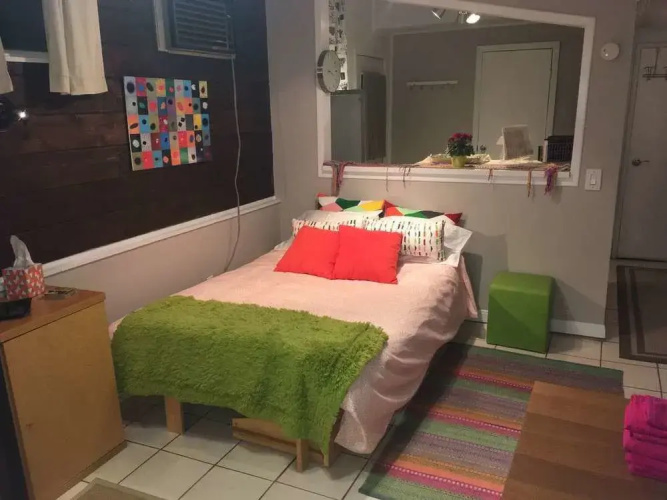 Private, quiet, and accommodating Guest House