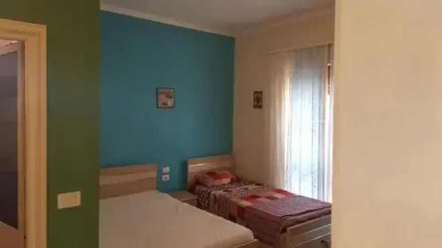 Dhoma Dhe Garsonjere