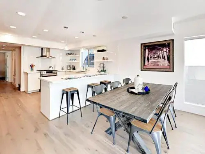 918 W Balboa Blvd Condo Unit A