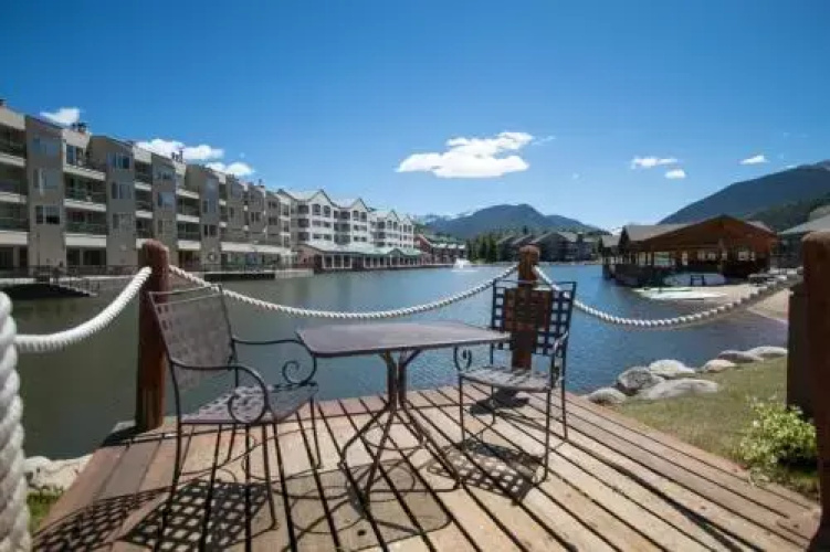 Edgewater 1445 at Lakeside Village