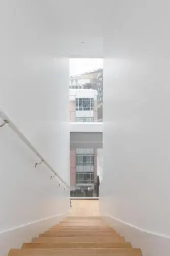 Vibrant Seaport Suites by Sonder