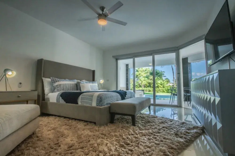 Casa Coral Beach - 2 Br Condo