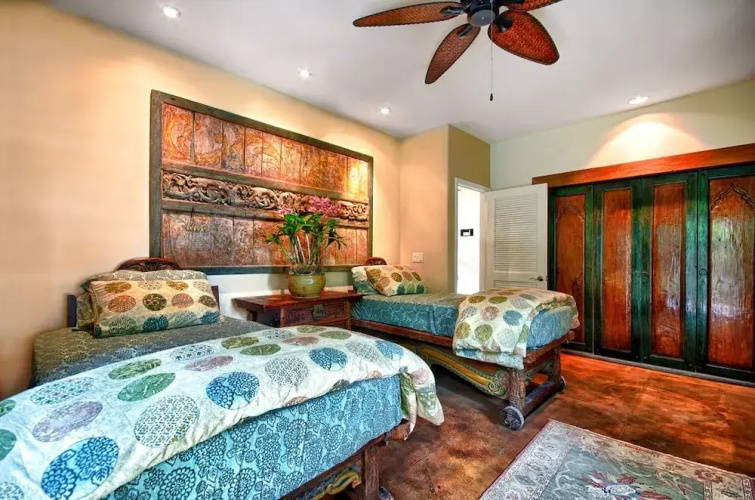Alii Point Oceanfront by RedAwning