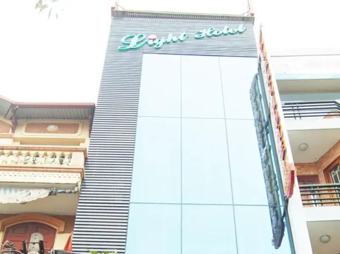 Light Hostel