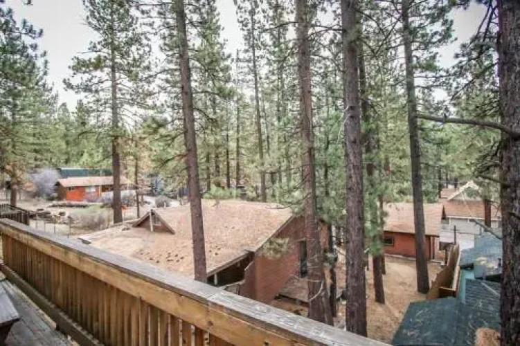 Alpine View - 3 Br home by RedAwning