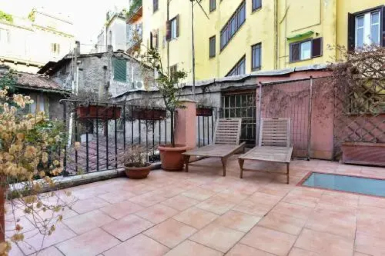 Monti Secret Garden Apartment