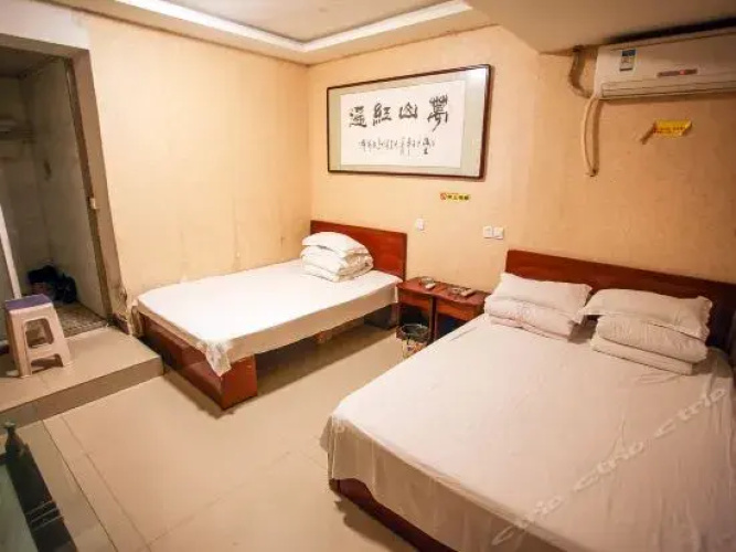 Xintiandi Hotel