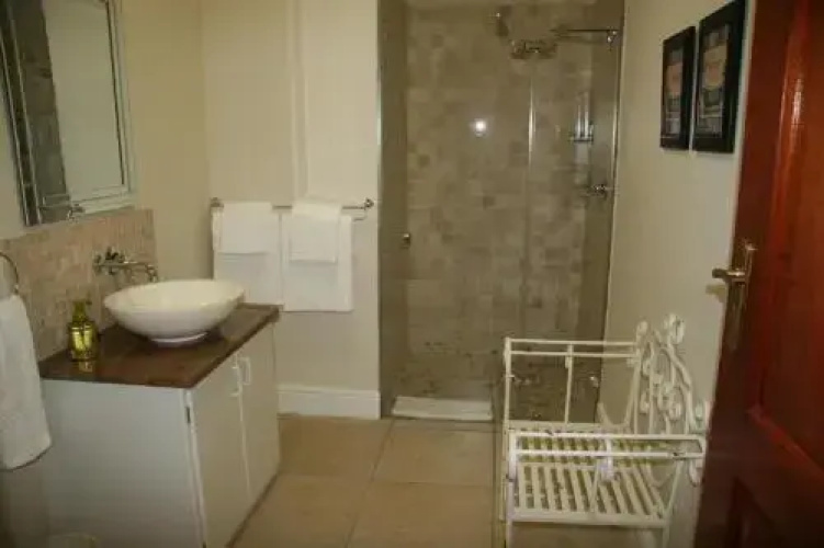 Cape Robin Cottage