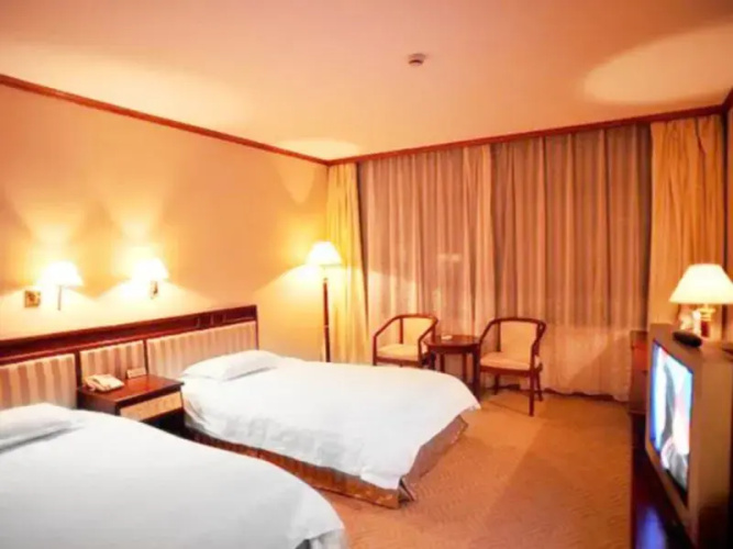 Chengde Qianyang Hotel