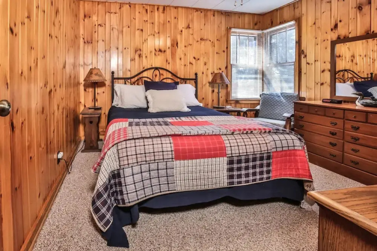 PBR #1- Elbert's - 2 Br Cottage