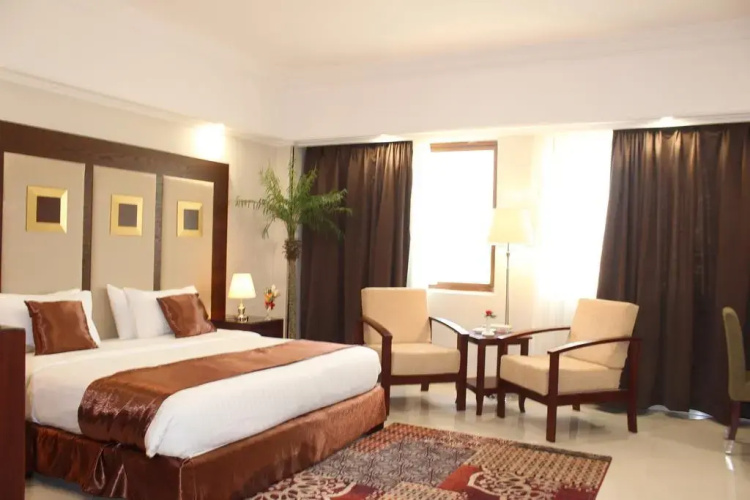 Dolphin Beach Resort