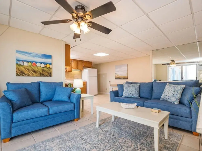 46th St Windjammer 203 2Br Condo