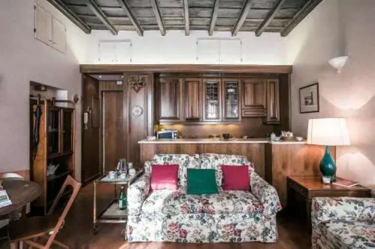 Trevi Halldis Apartments