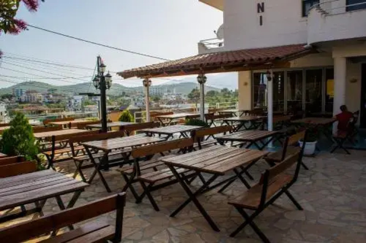 Hotel Ardiani