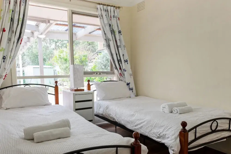 Roomerang at Kergo Place