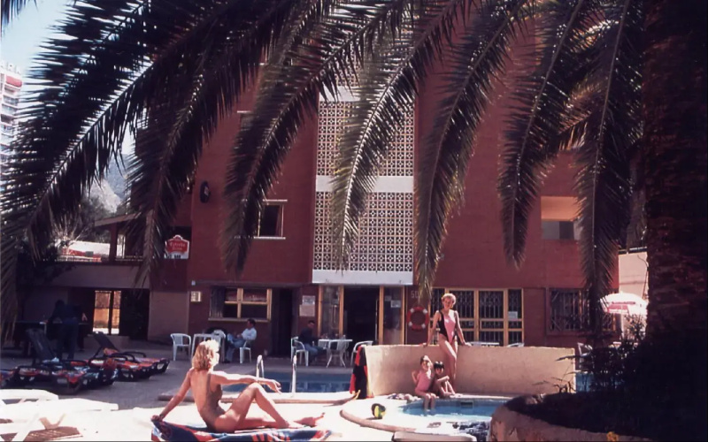 Marc Apartments