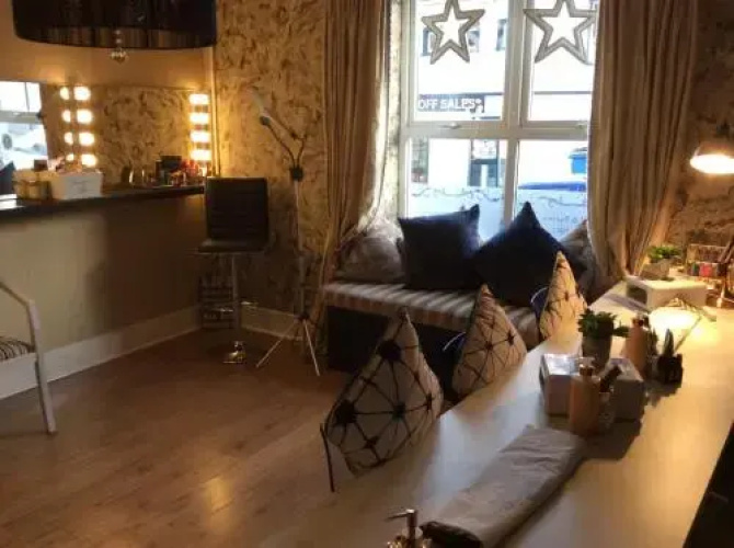 Comber Courtyard Apartment