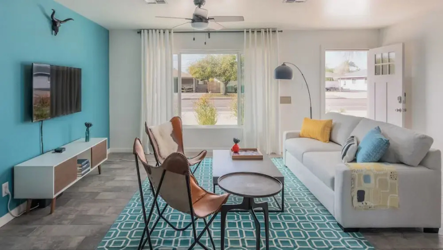 Spacious 4BR Home Pool by WanderJaunt