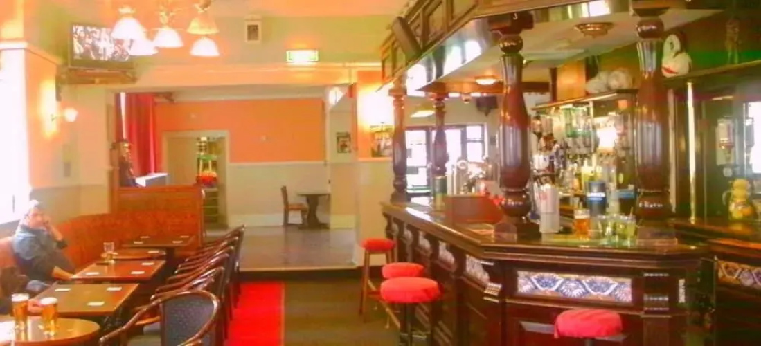 Tadross Hotel
