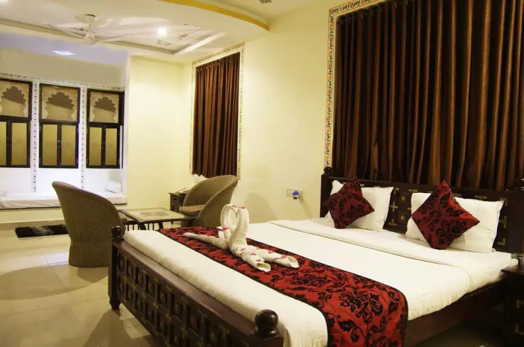 Shaam-E-Retreat