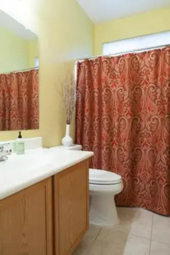Three-Bedroom Chandler Home with BBQ