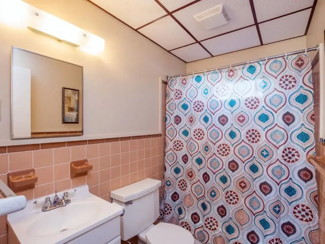 46th St Windjammer 104 1Br Condo