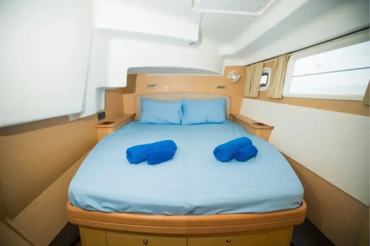 Discover Catamaran Phuket - LAGOON440