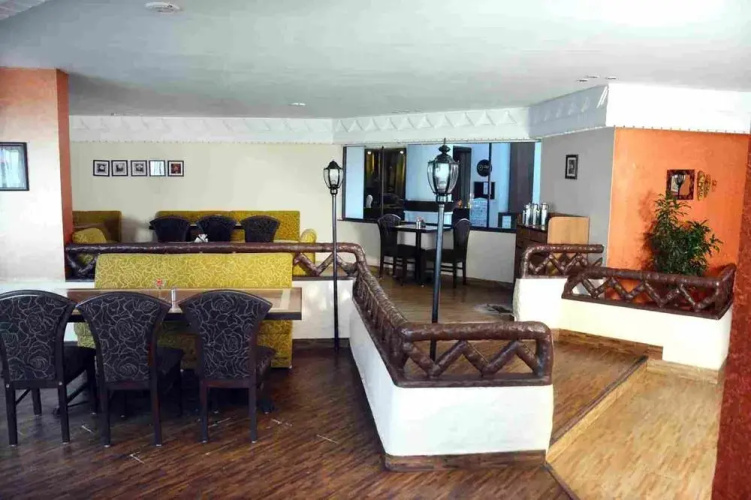OYO Premium Vidya Nagar