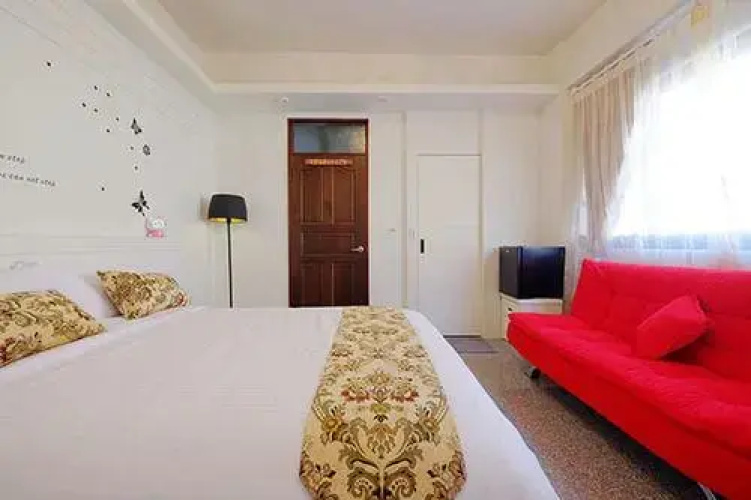 Riparian Breeze Bed and Breakfast