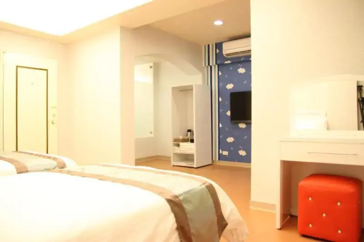 Greenery Hostel
