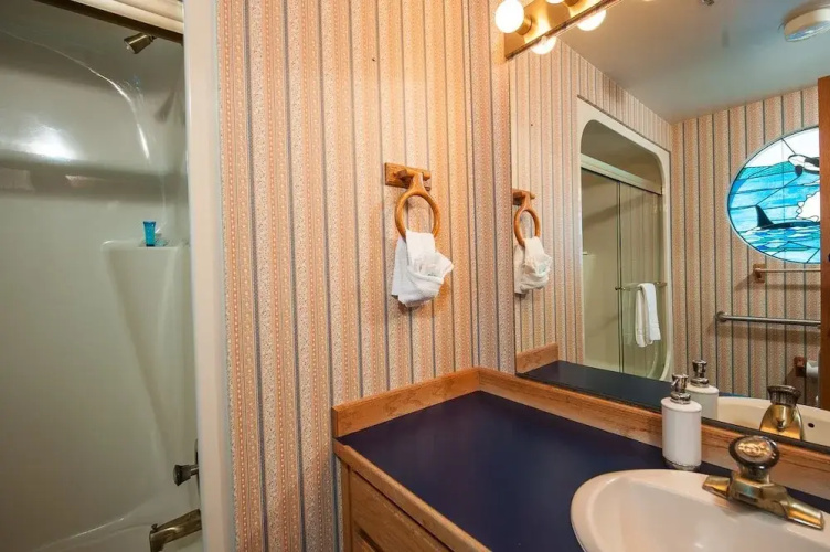 Promenade Deck 3 Br condo by RedAwning