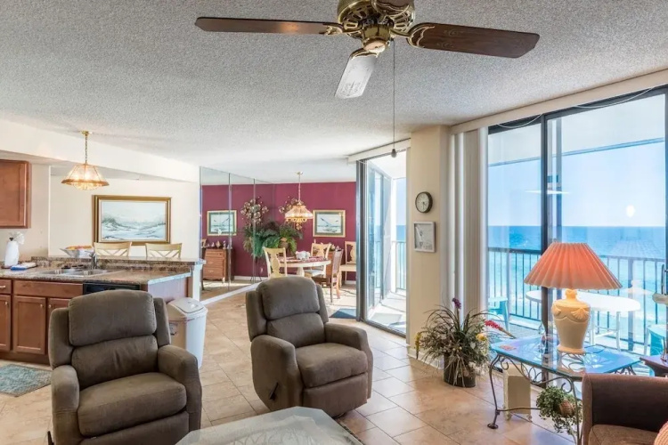 AquaVista West 804 - 2 Br condo by RedAwning