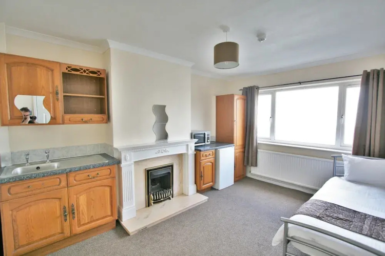Budget Rooms Hatherley