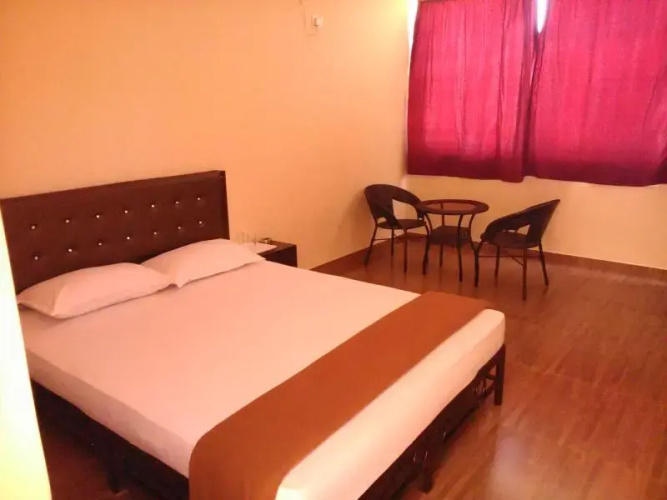 Amoura Guest House
