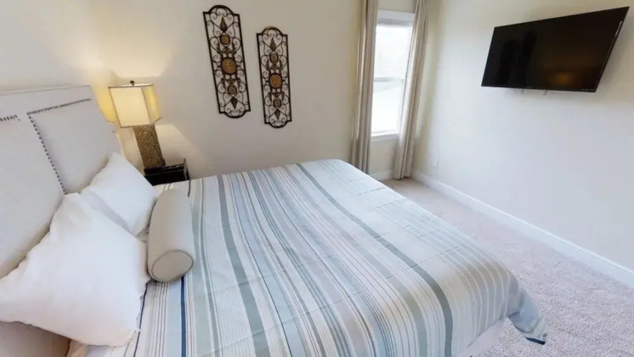 ACO PREMIUM - 6Bd pool and spa (1734)