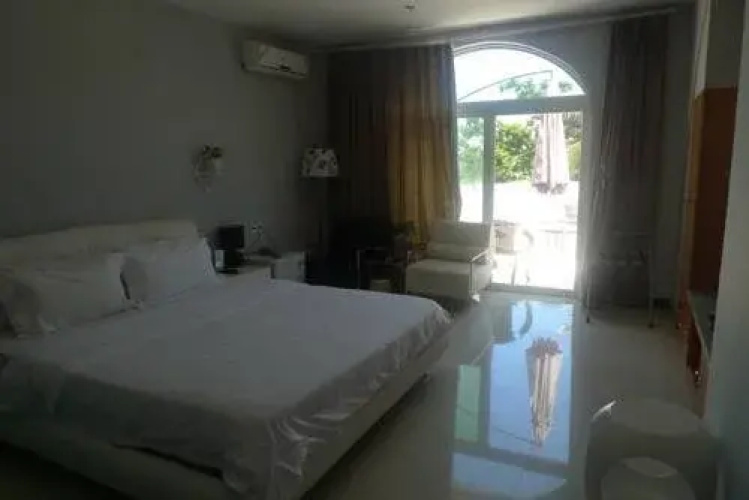 Golden Beach Villa