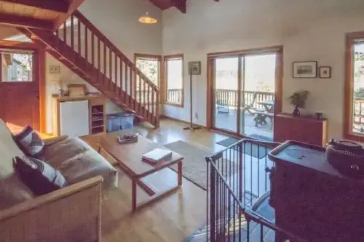 Meadow View Cabin
