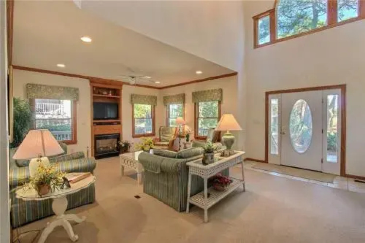 On Valentine Pond 554 - 5 Br Home