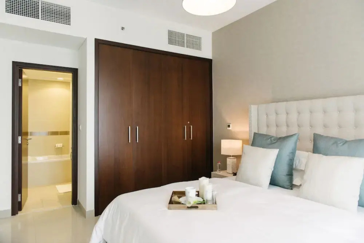 Faraway Homes - 29 Boulevard Luxury