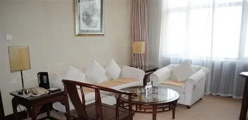 Yingkou Guomao Hotel