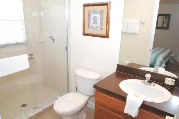 304OBC Hastings Boulevard 4 Br villa by RedAwning