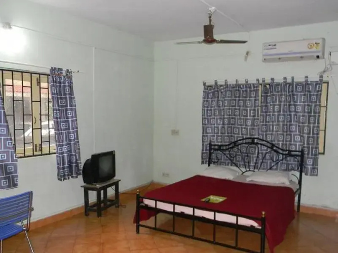 Hotel Merit Residency
