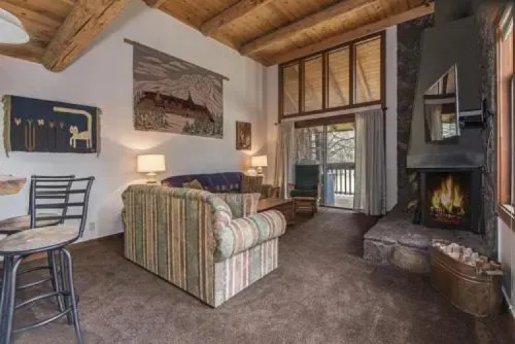 Wildflower 46 - 2 Br condo by RedAwning