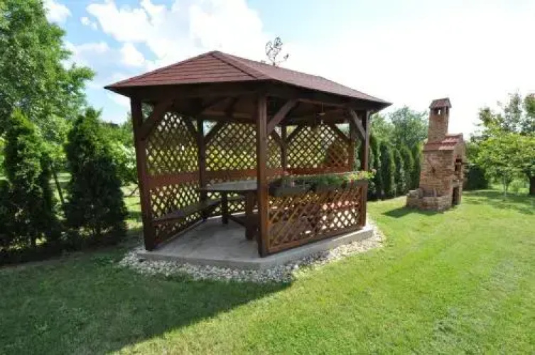 Veronika Apartman