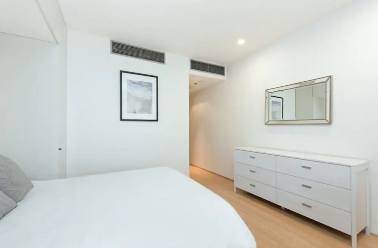 TT302 Darlinghurst Sydney Studio
