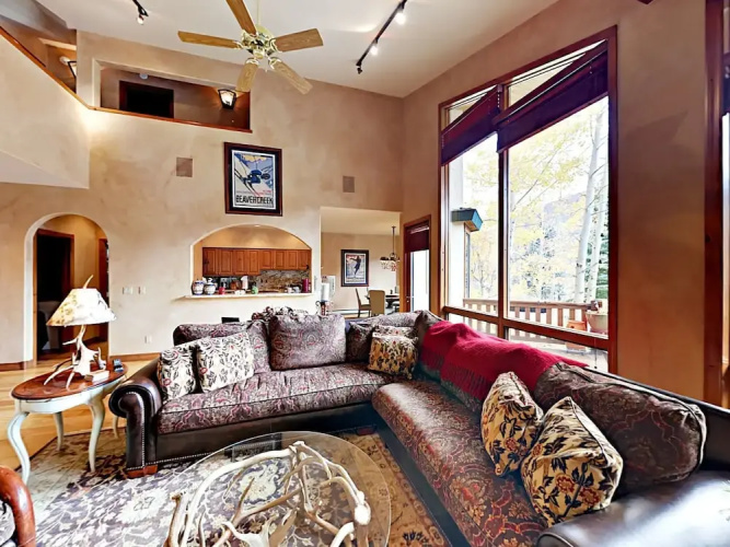 1874A Glacier Court Chalet